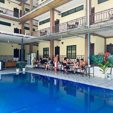 Vang Vieng Global Hostel Bagian luar foto
