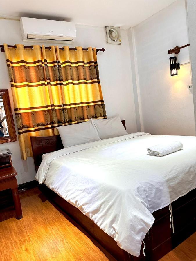 Vang Vieng Global Hostel Bagian luar foto
