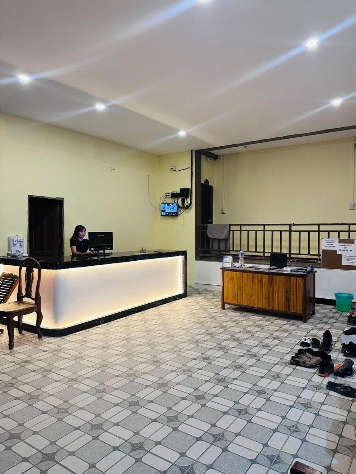 Vang Vieng Global Hostel Bagian luar foto