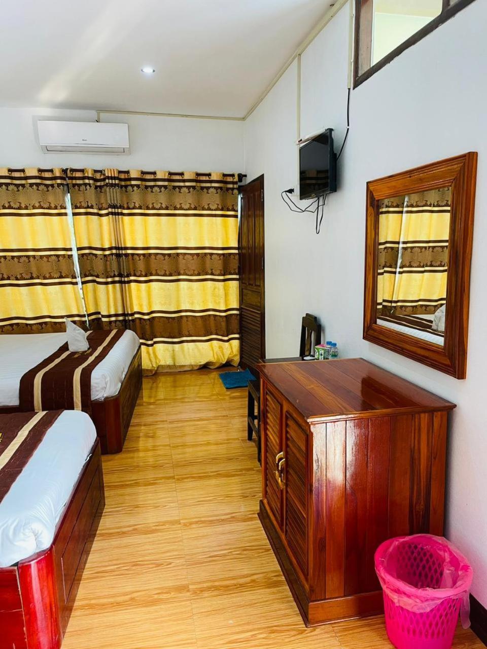 Vang Vieng Global Hostel Bagian luar foto