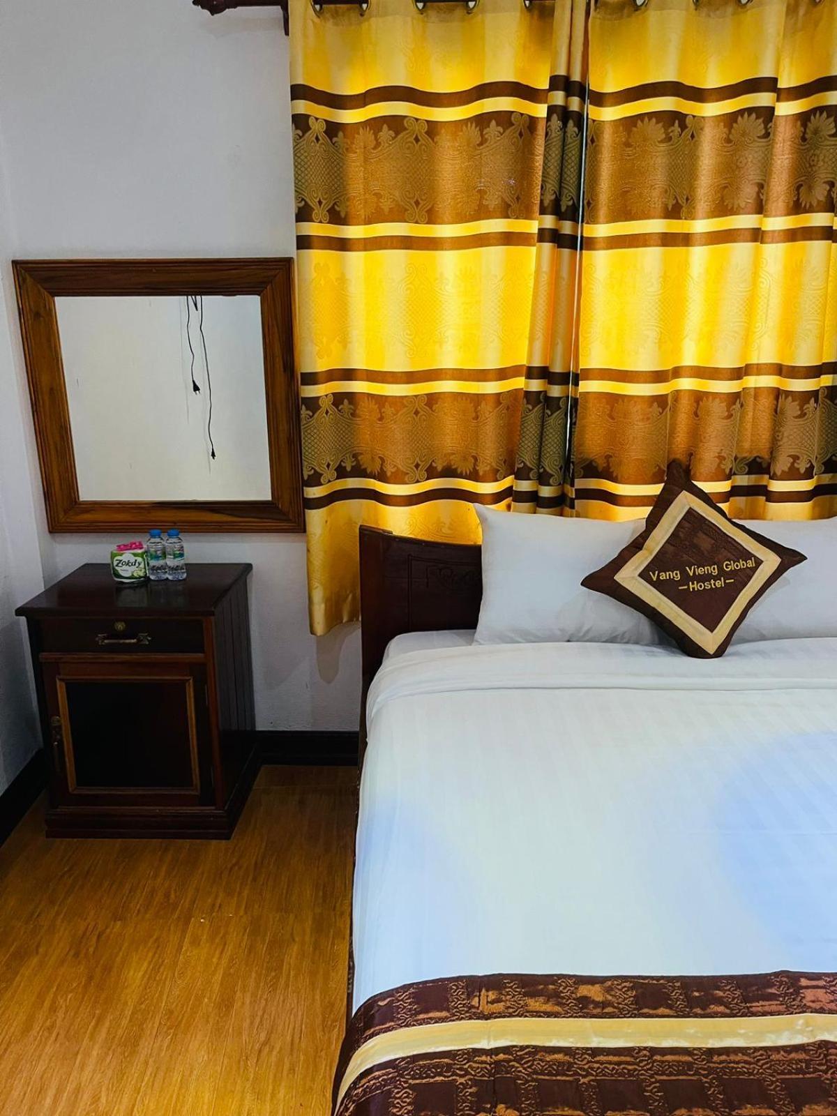 Vang Vieng Global Hostel Bagian luar foto