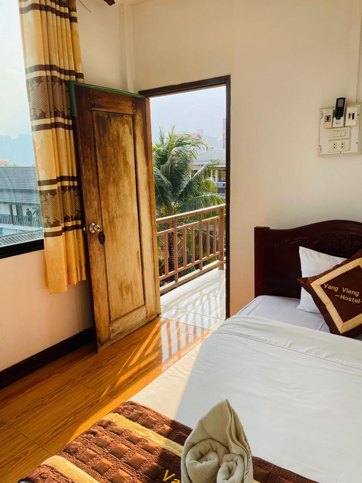 Vang Vieng Global Hostel Bagian luar foto